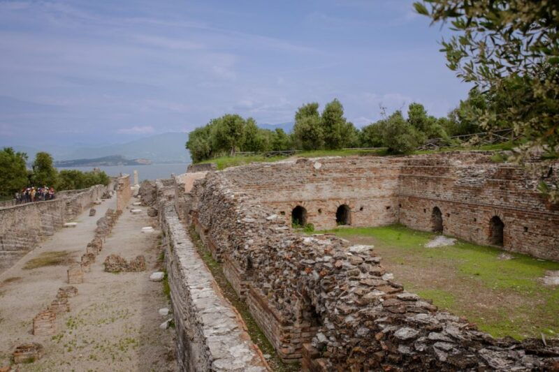 sirmione-grottoes-of-catullus-archeological-tour