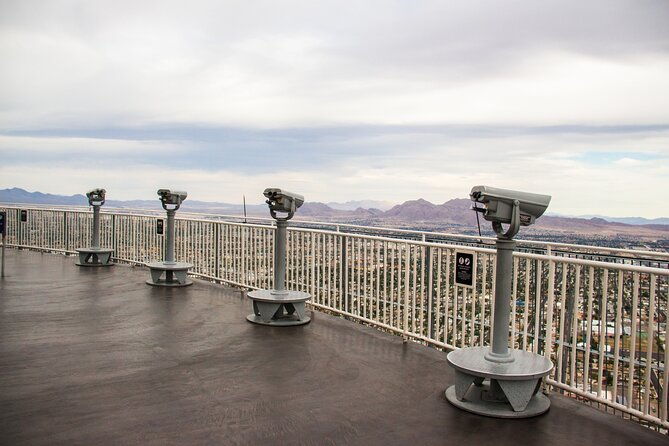 skip-the-line-las-vegas-strat-observation-deck-tour