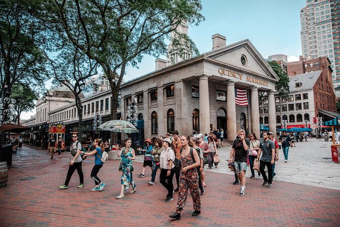 small-group-guided-walking-tour-of-boston-with-boat-cruise