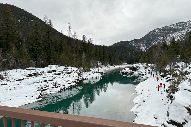 snowshoe-day-tour-in-glacier-national-park