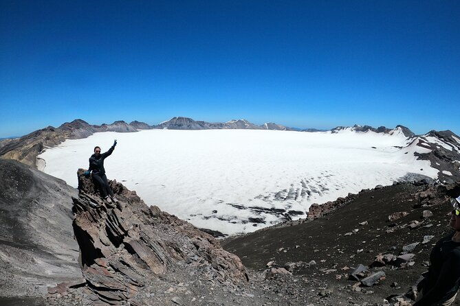 sollipulli-volcano-guided-ascent-in-cunco-chile