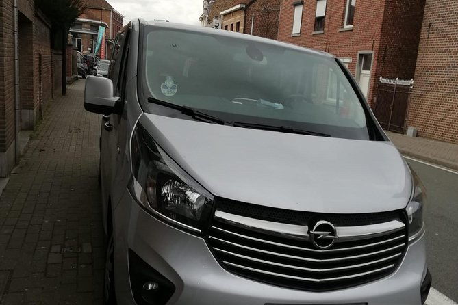 standard-minivan-from-brussels-airport-to-city-of-antwerp