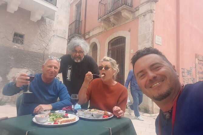 street-food-tour-and-guided-tour-of-ortigia