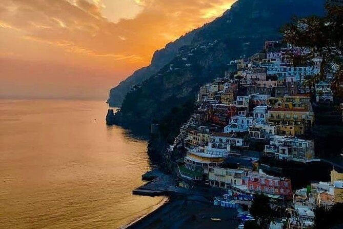 sunset-on-the-amalfi-drive-out-of-crowding-and-no-traffic