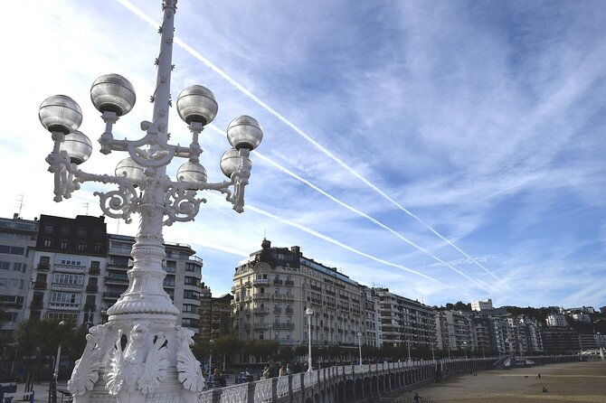 surprise-walk-of-san-sebastian-with-a-local