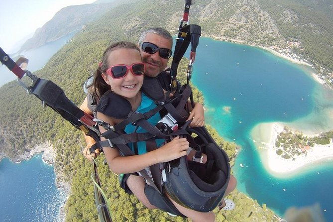 tandem-paragliding-in-oludeniz-fethiye-turkey