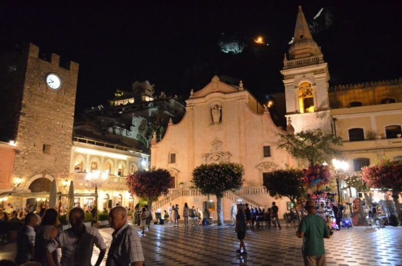 taormina-sunset-walking-tour-aperitif-on-rooftop-terrace