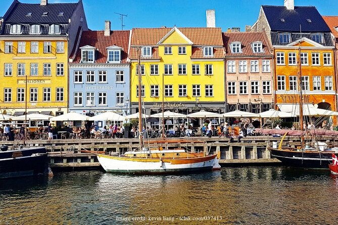 the-best-of-copenhagen-private-half-day-highlights-walking-tour