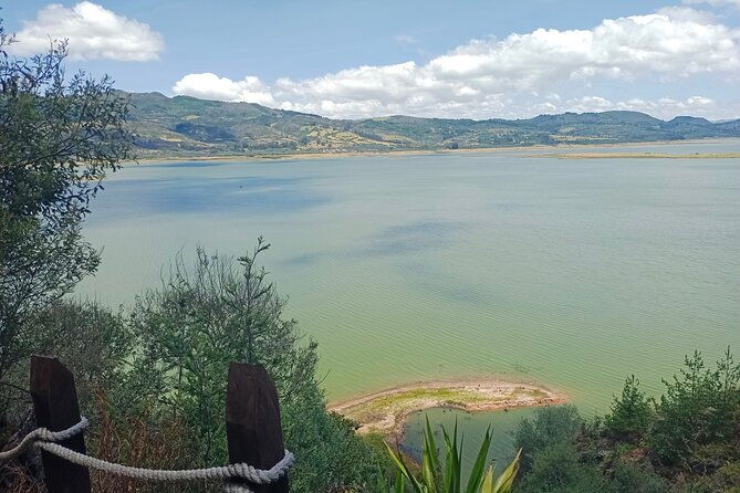 the-crazy-house-guatavita-village-tomine-reservoir-private-tour