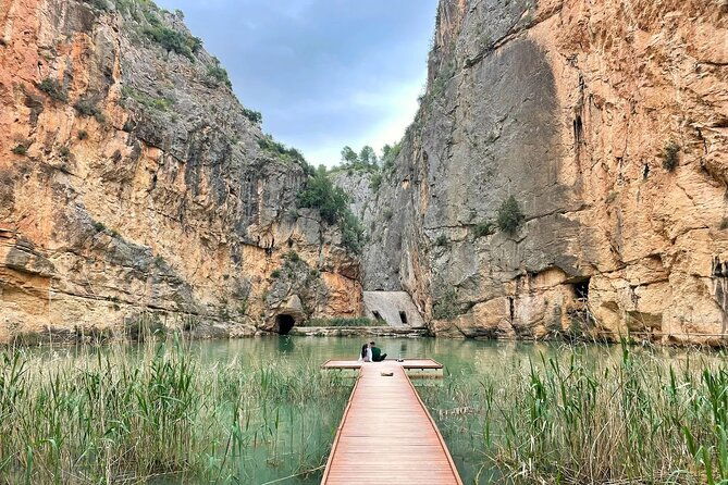 the-suspension-bridges-of-chulilla-from-alicante