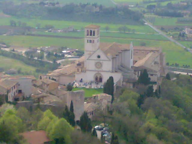 tour-assisi-and-spello-with-van
