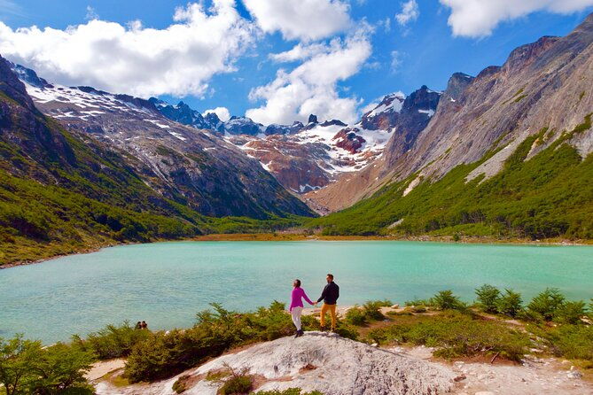 tour-laguna-esmeralda-in-summer-in-ushuaia
