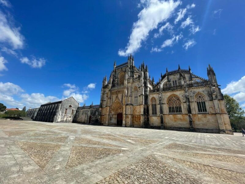 tour-to-fatima-batalha-nazare-and-obidos