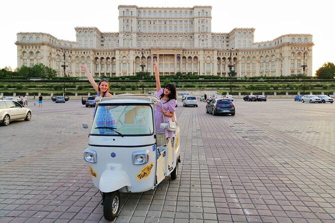 tuk-tuk-best-of-bucharest-tour-spectukular