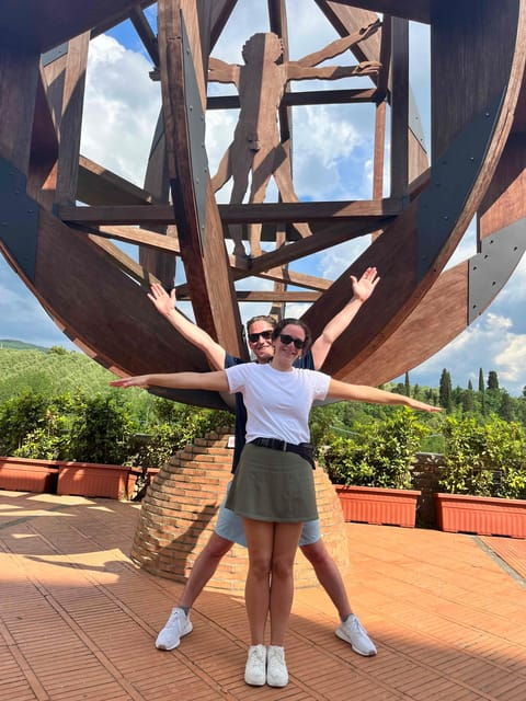 tuscany-hiking-in-leonardo-da-vincis-land-lunch-wine