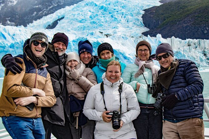 unique-gourmet-experience-perito-moreno-glacier-boat-ride