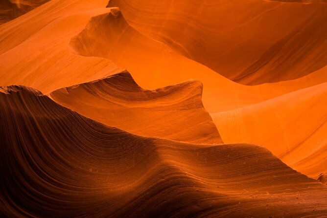 upper-antelope-canyon-in-page-walking-tour-with-navajo-guide