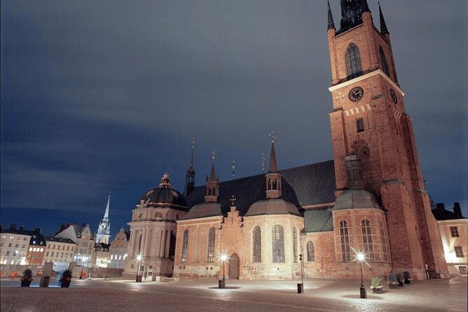 vasa-old-town-city-hall-palace-with-entry-guided-tour