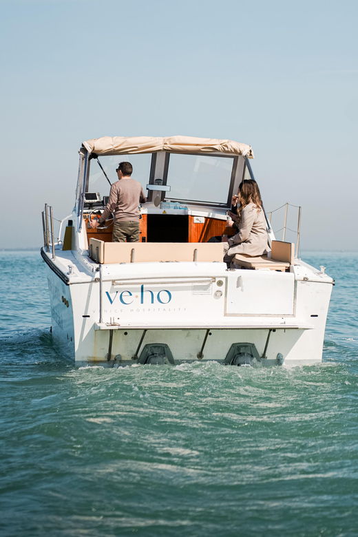 venetian-boat-adventure-private-tour-of-murano-and-burano
