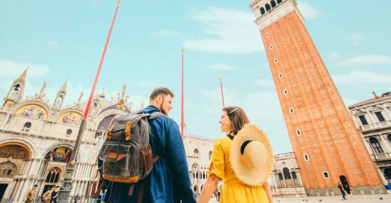 venice-basilica-and-doges-palace-tour-with-gondola-ride