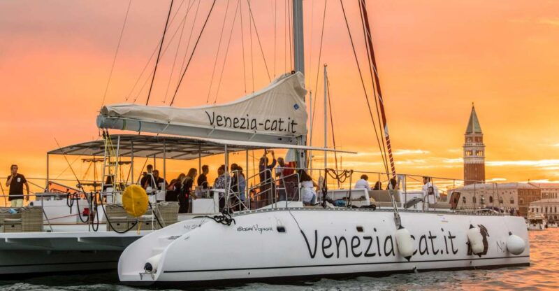 venice-catamaran-sunset-jazz-cruise-with-aperitivo