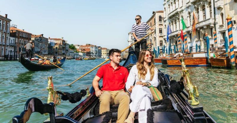 venice-private-gondola-ride-along-grand-canal