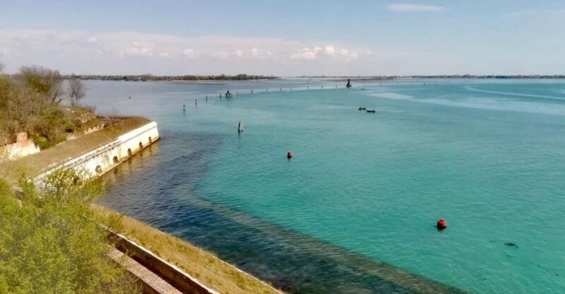 venice-santerasmo-vignole-and-lagoon-kayaking-tour