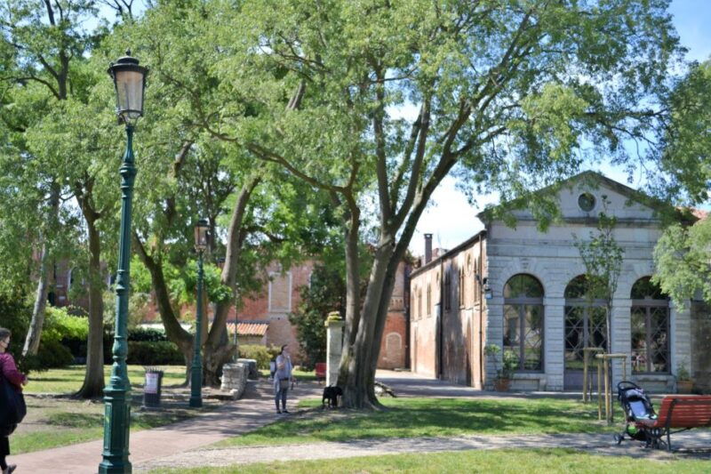 venice-secret-city-gardens-walking-tour