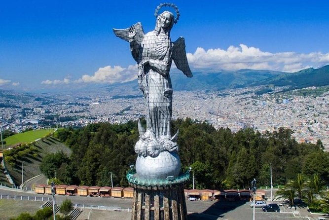 volcano-avenue-6-days-of-tradition-and-culture