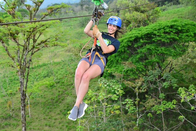 volcano-forest-zipline-activity