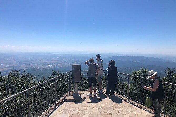 walk-on-the-volcano-slopes