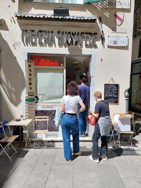walking-tour-in-genoa-with-tastings-and-stories