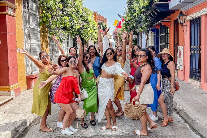 walking-tour-of-cartagena-photos-snacks-and-local-drink-included