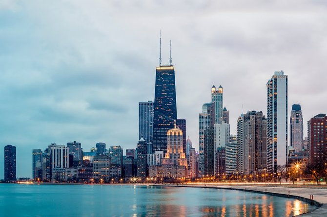 walking-tour-of-chicagos-artsy-cultural-landmarks