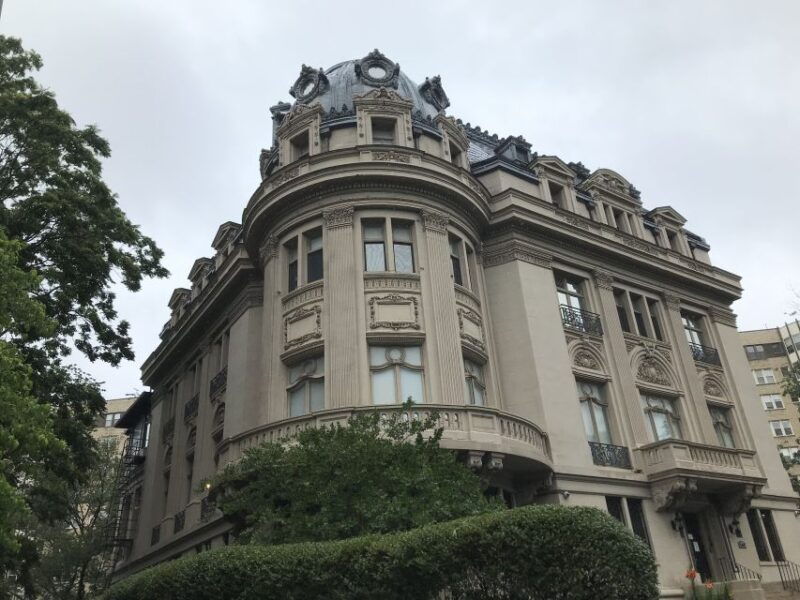 washington-dc-16th-street-and-adams-morgan-tour