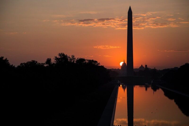 washington-dc-night-under-the-stars-bus-walking-tour