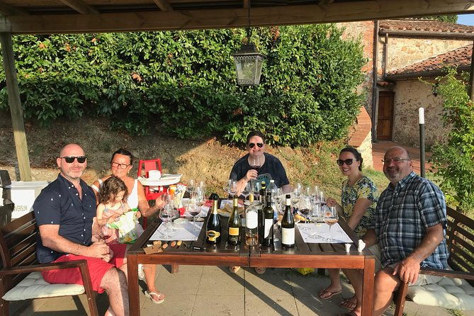 wine-tasting-in-versilia-with-sommelier-5-wines-and-local-products
