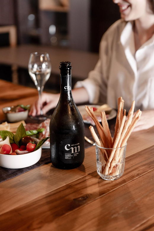 wine-tasting-the-flavors-of-the-prosecco-hills