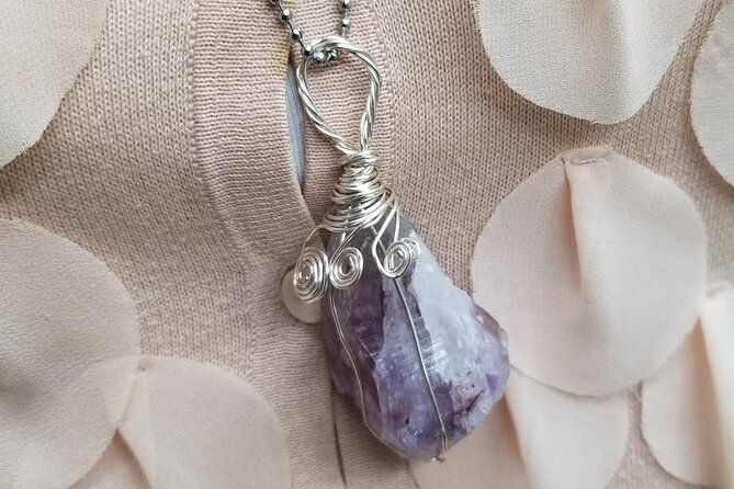 wire-wrapping-raw-gemstones-class