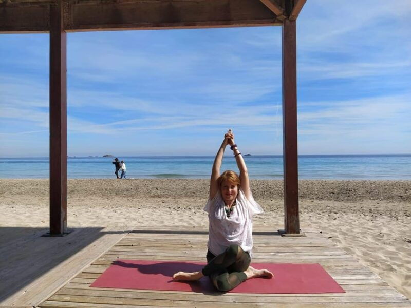 yoga-meditation-at-the-beach-or-in-the-forest
