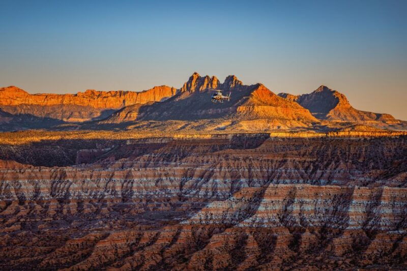 zion-national-park-canaan-cliffs-extended-helicopter-tour
