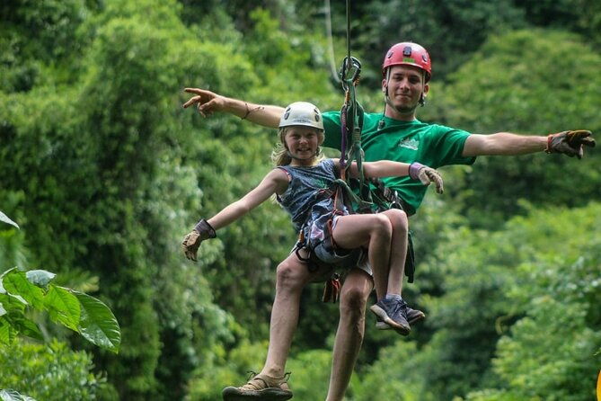 zipline-canopy-tour-near-manuel-antonio