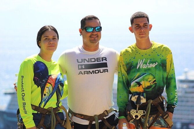 zipline-hiking-and-suspension-bridges-adventure-in-roatan