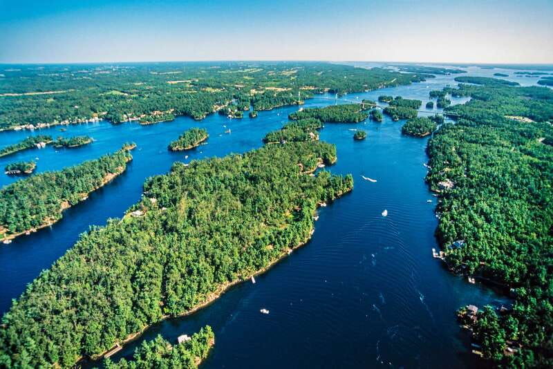 1000-islands-10-20-30-or-60-min-scenic-helicopter-tour-2