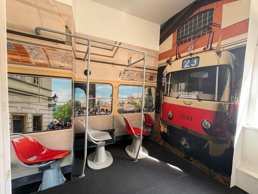 1-hour-orientation-tour-by-bus-and-museum-story-of-prague