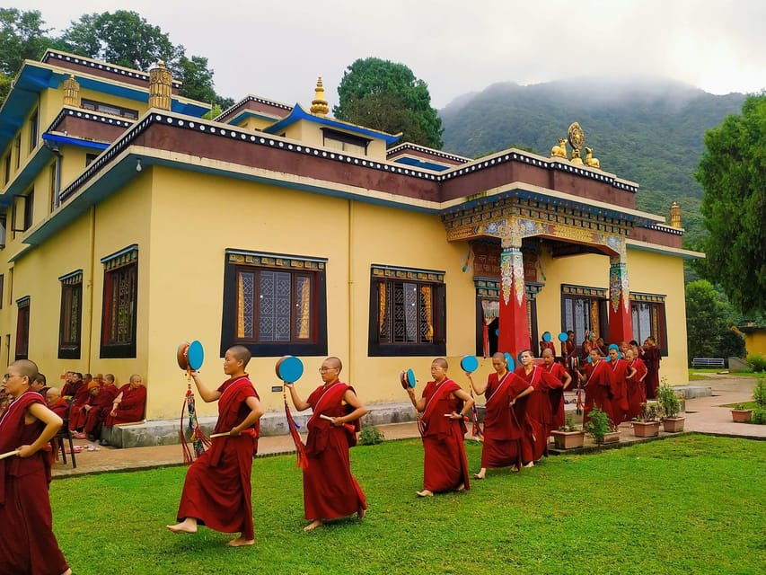 1-month-buddhist-monastery-retreat-in-kathmandu