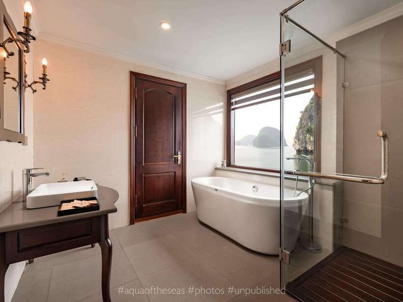 2-day-halong-lan-ha-bay-5-stars-cruises-w-balcony-bathtub