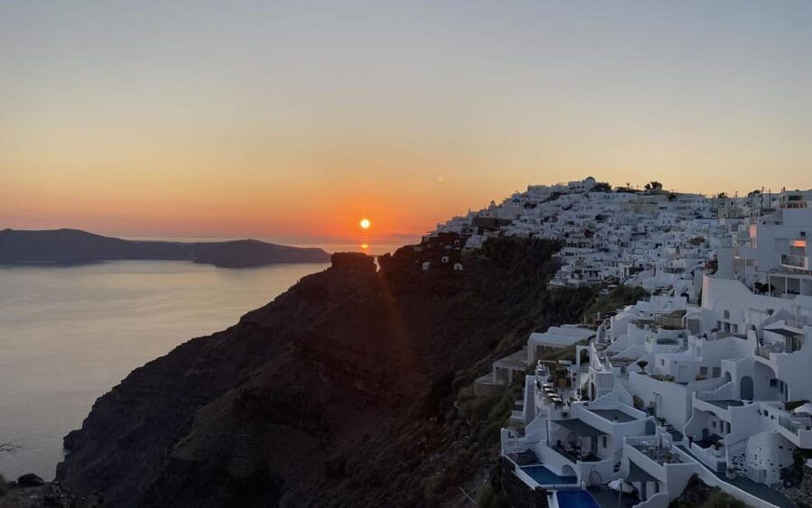 3-hours-panoramic-tour-to-oia-2