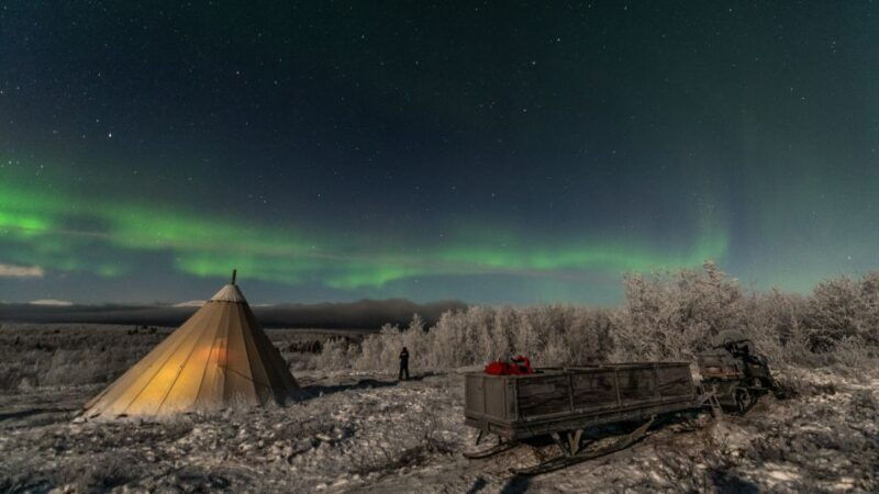 abisko-national-park-northern-lights-photo-tour