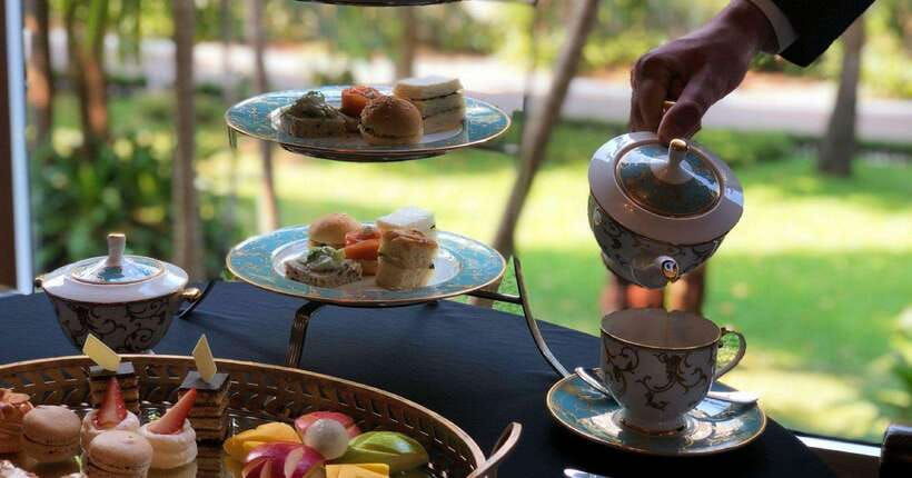 afternoon-hi-tea-floating-village-in-siem-reap